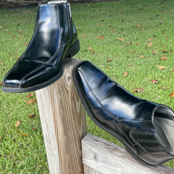 Florsheim Forum Zipper Chukka Boot. Black Leather ,Memory Foam .Rubber sole. - Picture 11 of 13